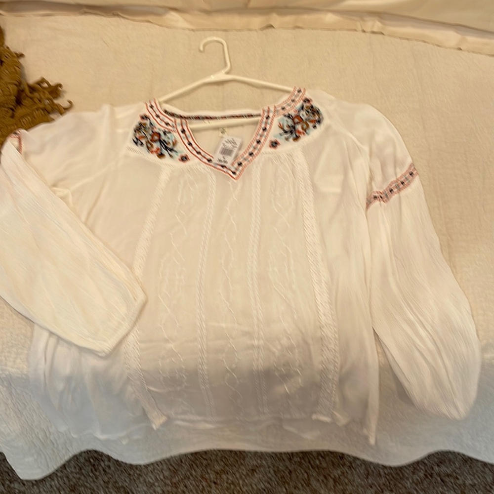 Tantrums sz M woman’s tunic
